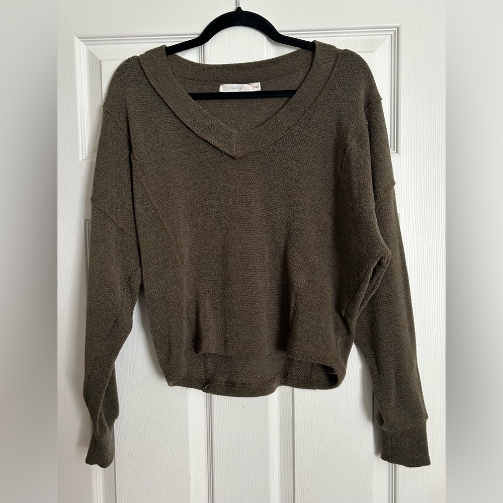 Lush V-Neck Olive Green Pullover Cropped Sweater Womens Medium